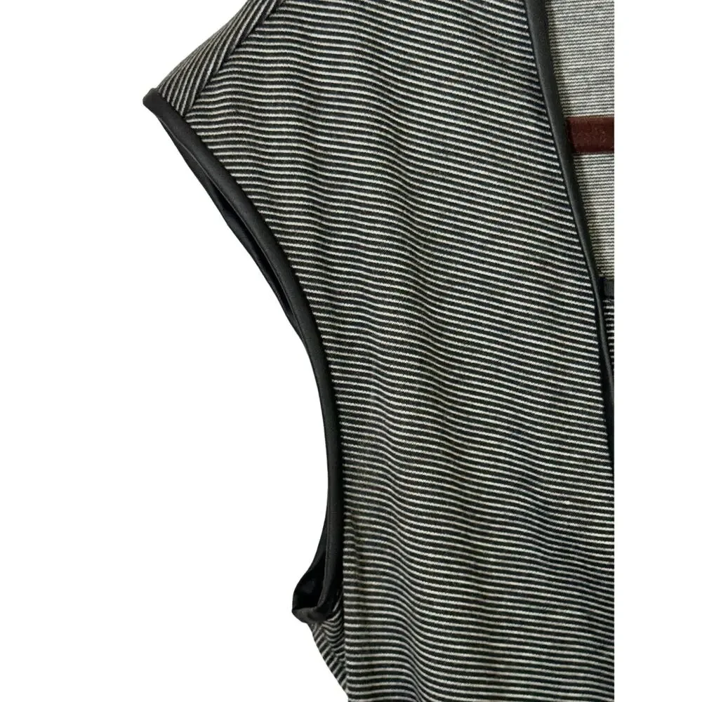 Mad Studio Above Kneww Knit Dree. Bland and Gray Size Medium - Picture 4 of 5